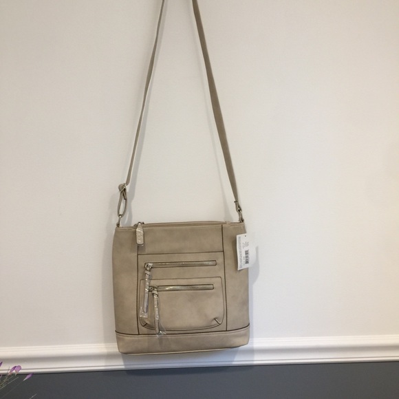 Black or bone color purse/ : handbag.   New!! - Picture 2 of 4